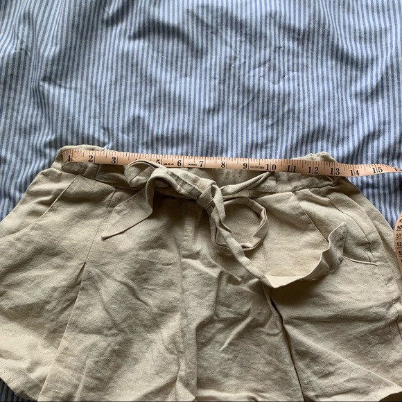 REVAMPED casual beige linen mini shorts - Picture 4 of 4